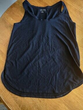 Bundle 3/$20 - Joe Fresh Women's Black Scoop Neck Tank - Medium